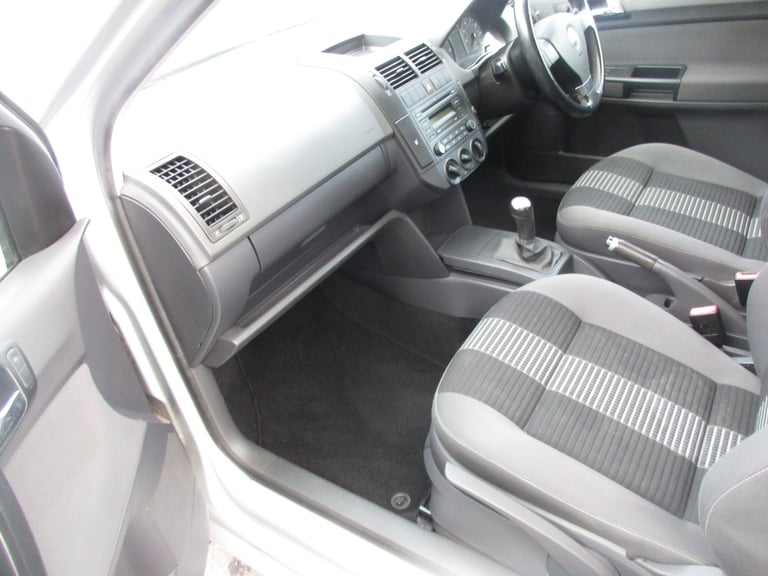 2009 Volkswagen Polo 1.2 Match 60 3dr HATCHBACK Petrol Manual
