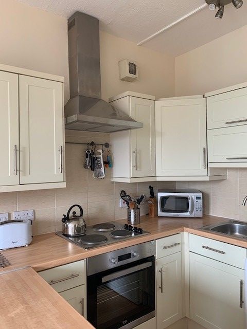 1 Bedroom flat, Earlston Place, Meadowbank, Edinburgh