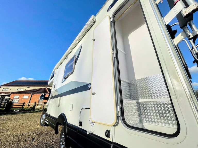 STUNNING Luxury Spacious Motorhome, 36k Miles! Full MOT, 6-Belts, Awning, Solar, Extras - ON SALE!