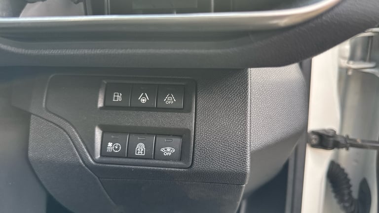 2022 Peugeot 3008 1.6 Hybrid4 300 GT 5dr e-EAT8 Estate Estate Hybrid Automatic