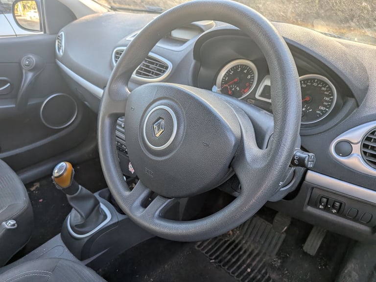 2010 RENAULT CLIO 1.2i + MOT TILL FEB 2026 + ULEZ + CHEAP INSURANCE