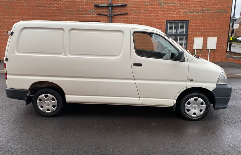 2008 Toyota Hiace 280 D-4D SWB 95bhp