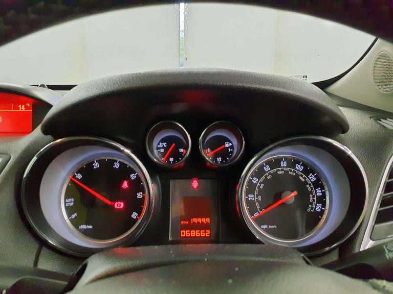 2016 Vauxhall Mokka 1.6 CDTi Exclusiv 5dr HATCHBACK DIESEL Manual