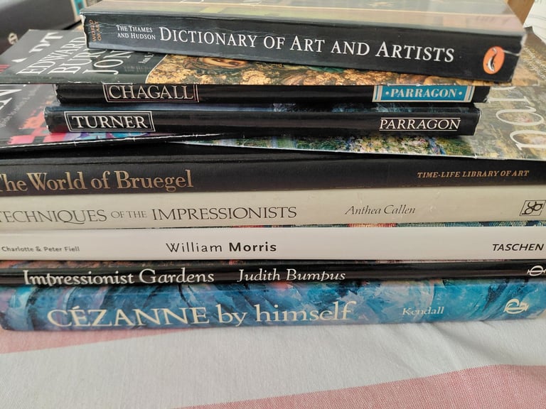 Bundle of Art and Artist Books.  Lots of variety of artists and techniquesĺ