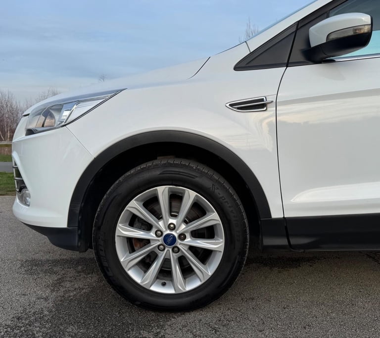 2014 Ford Kuga 2.0 TDCi Titanium 2WD Euro 6 (s/s) 5dr HATCHBACK Diesel Manual