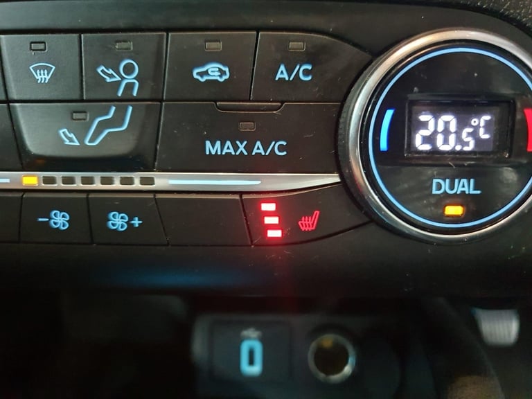 2018 Ford Focus 1.5 EcoBlue Titanium Euro 6 (s/s) 5dr HATCHBACK Diesel Manual