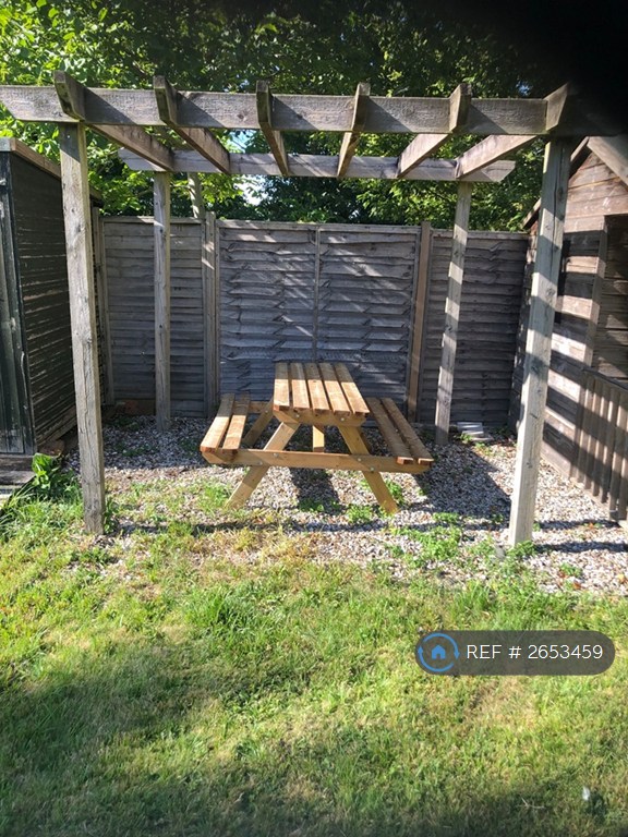 3 bedroom house in Icknield Cottages, Streatley, RG8 (3 bed) (#2653459)