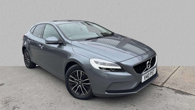 image for 2019 Volvo V40 T2 [122] Momentum Edition 5dr Geartronic Hatchback Petrol Automatic