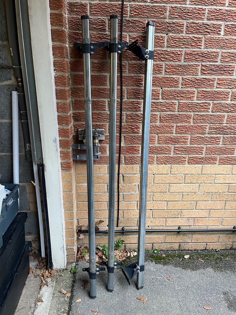 Rhino Roof Bars for Vauxhall Vivaro 