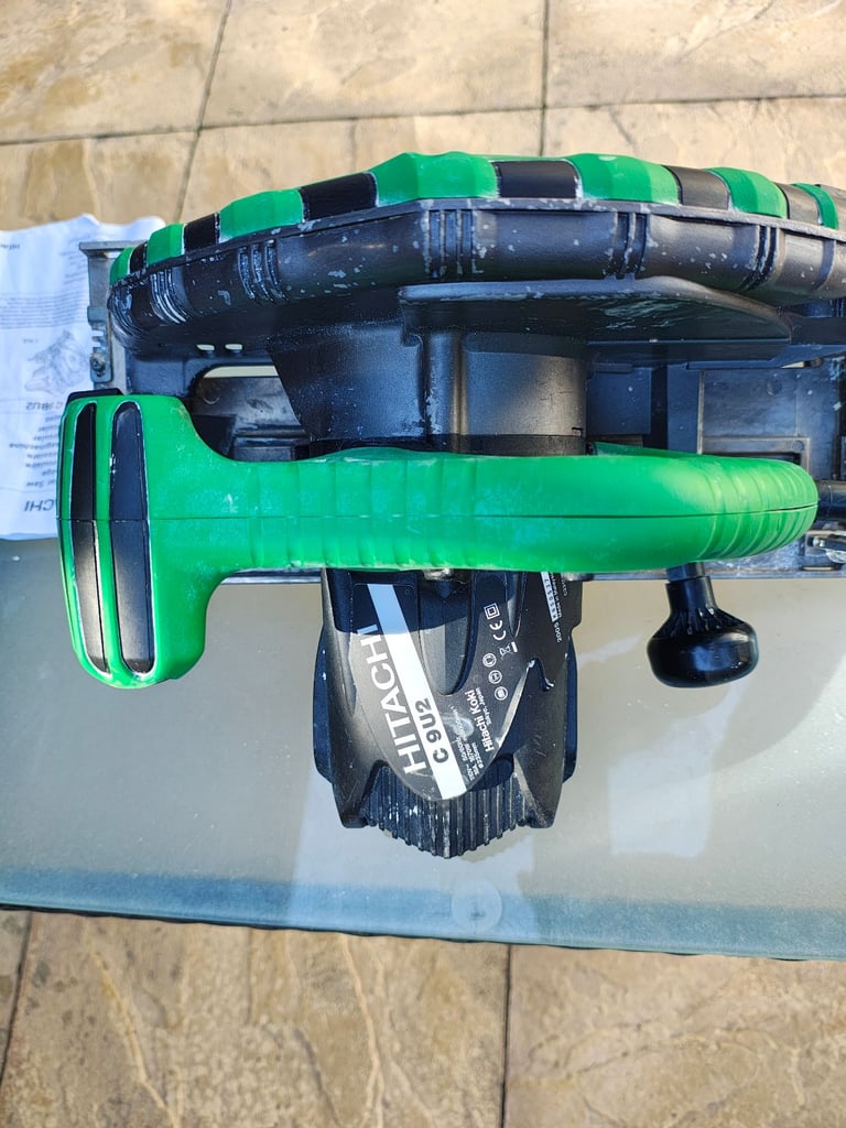 Hitachi large depth saw 110v
