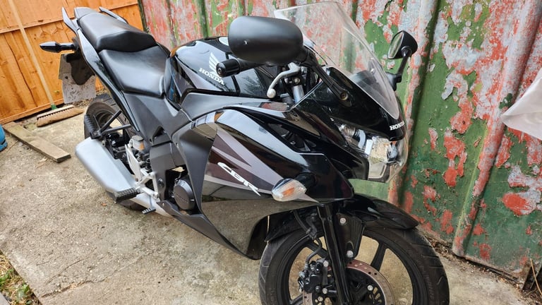 Honda CBR 125 R 2012. Low mileage.