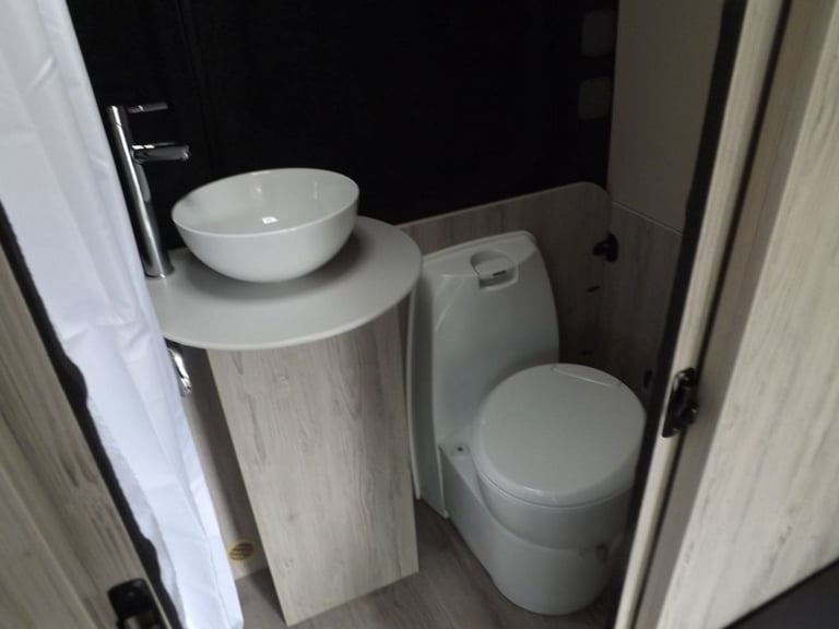 2016 Volkswagen Crafter 2.0 TDI CR35 Panel Van 4dr Diesel Manual L2 H3 (234 g/km, 134 bhp) MOTORH...