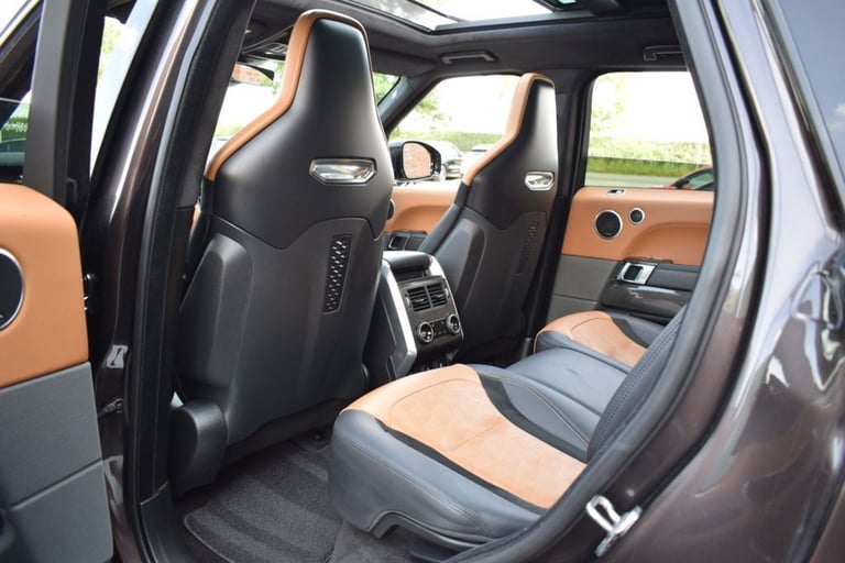 2021 62 LAND ROVER RANGE ROVER SPORT 5.0 P575 V8 SVR CARBON EDITION SUV 5DR PETR