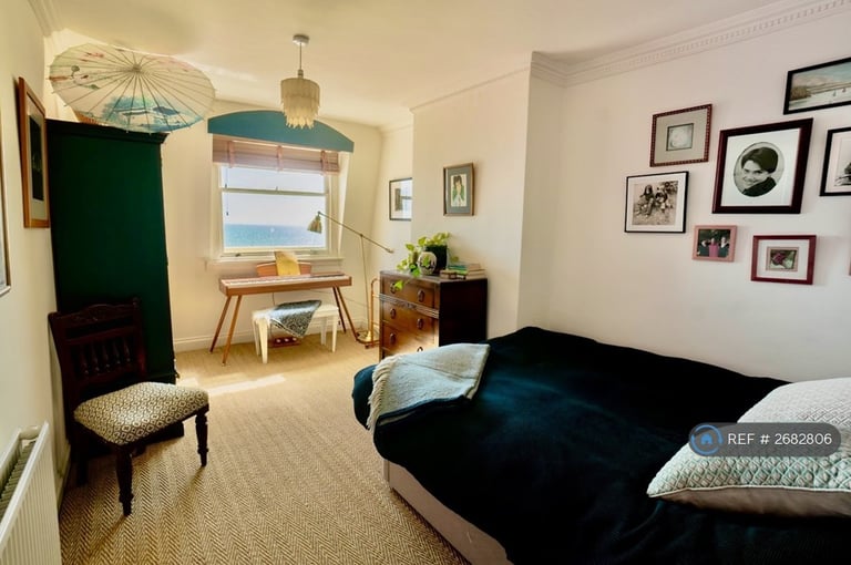 3 bedroom flat in Brunswick Terrace, Hove, BN3 (3 bed) (#2682806)