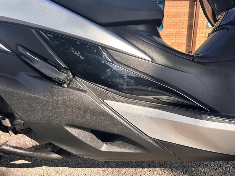 2021 71 Suzuki AN 400 AM2 Burgman 400 Touring Scooter