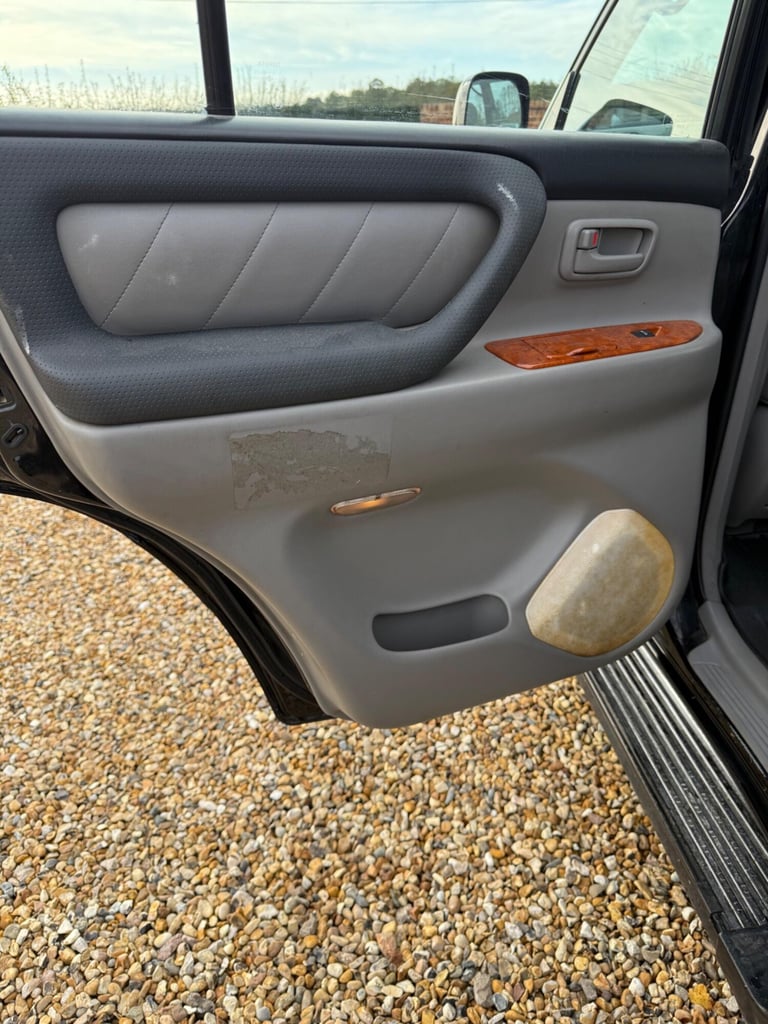  Toyota Land Cruiser Amazon 4.2 TD SUV 5dr Diesel Automatic (282 g/km, 201 bhp) Diesel Automatic