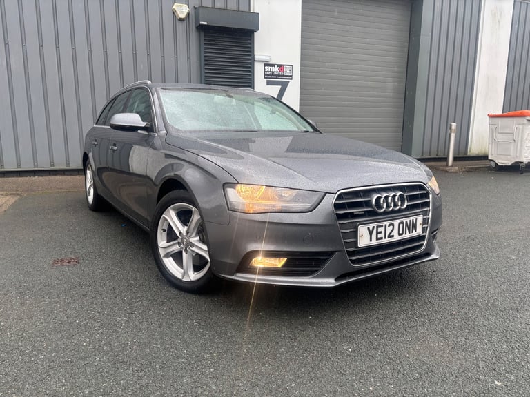 AUDI A4 2.0 TDI TECHNIK AVANT QUATTRO, SAT-NAV HEATED LEATHER FRONT & REAR PARKING SENSORS.