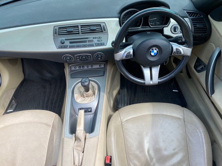 2004 BMW Z4 2.2i SE 2dr CONVERTIBLE Petrol Manual