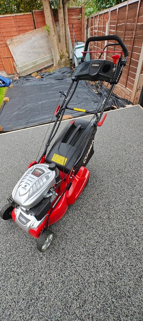Cobra DG450V Lawnmower