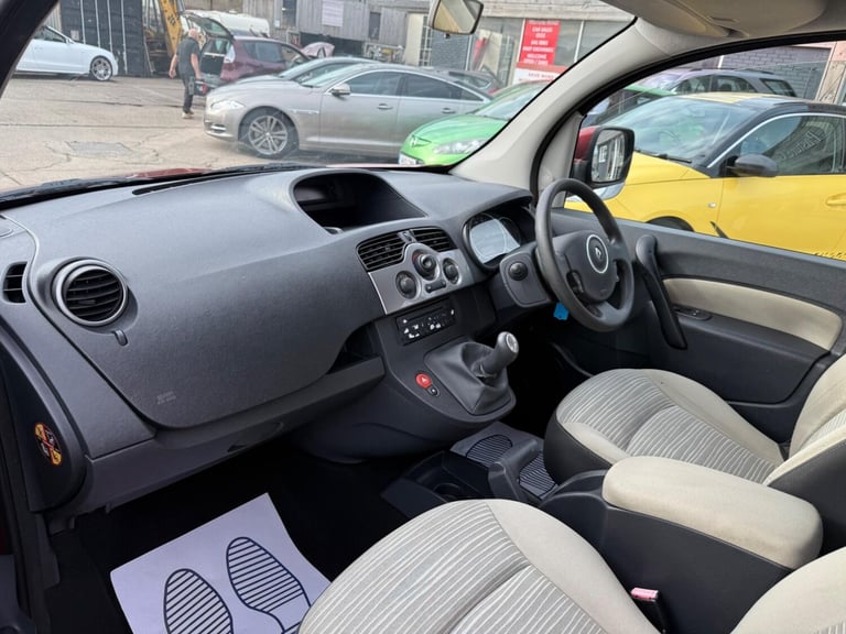 2012 Renault Kangoo 1.5 dCi Expression Euro 5 5dr MPV Diesel Manual