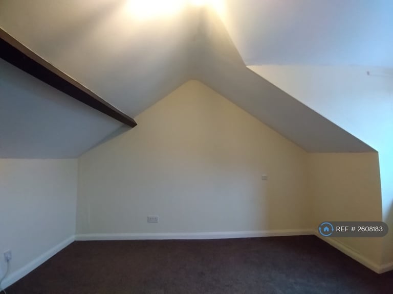 1 bedroom flat in Craig Walk, Bowness On Windermere, LA23 (1 bed) (#2608183)