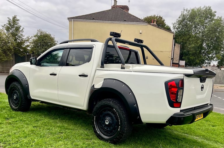 2018 Nissan Navara Double Cab Pick Up Trek-1 2.3dCi 190 4WD PICK UP Diesel Manual