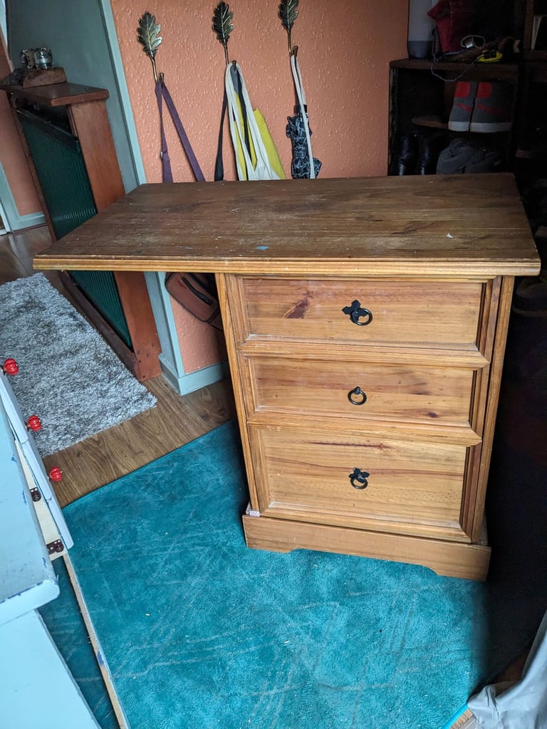 Sturdy old wooden drawers 