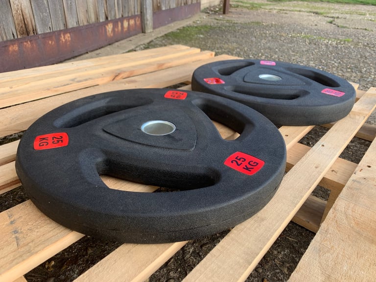 (Pending) 2 x 25kg Tri-Grip Olympic Rubber Weights (#1076)