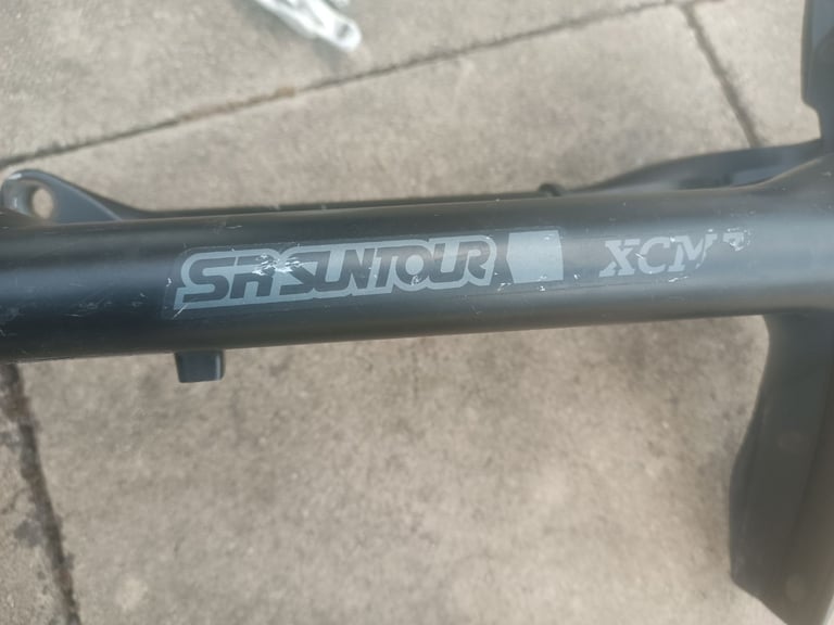 Sr Suntour XCM32 Boost RL T-Bolt suspension fork 27.5" & mudguard