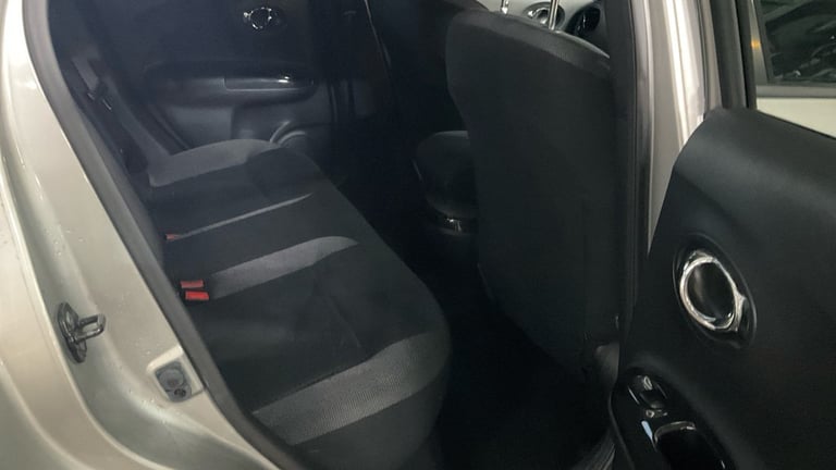2015 NISSAN JUKE 1.6 Acenta Premium Silver Auto Petrol