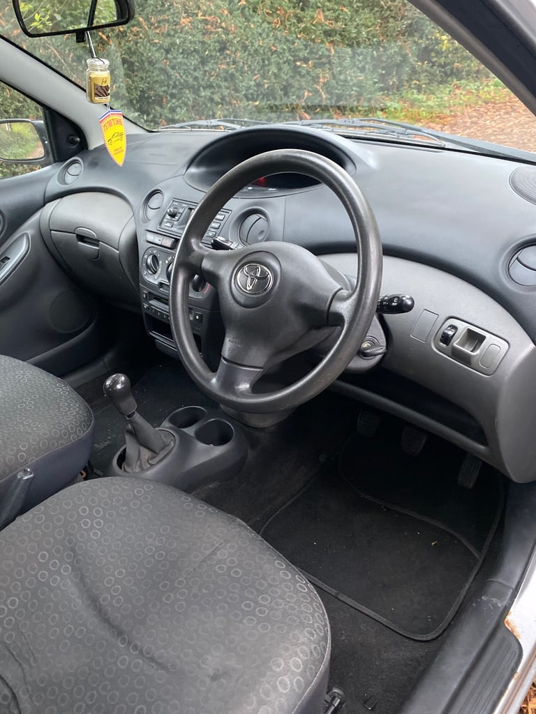 Toyota, YARIS, Hatchback, 2005, Manual, 1298 (cc), 5 doors