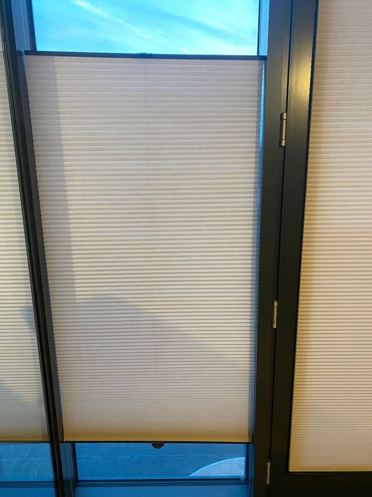 Brand New - Decora Dim-Out Cellular Blinds in Taupe x 4 Top-down Bottom up functions
