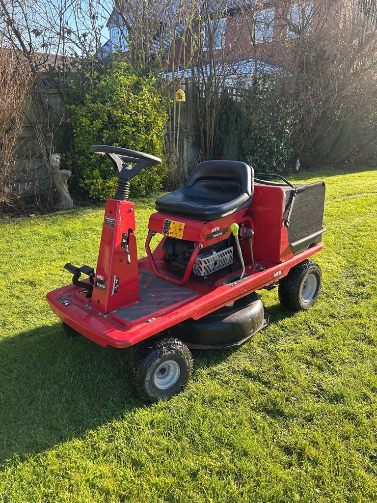 MTD PINTO RIDE ON PETROL LAWNMOWER 