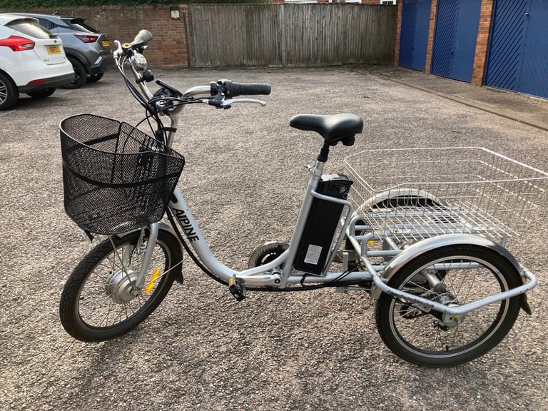Alpine electric tricycle