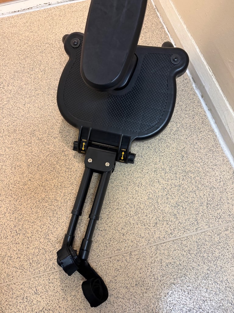 Buggy board with seat 