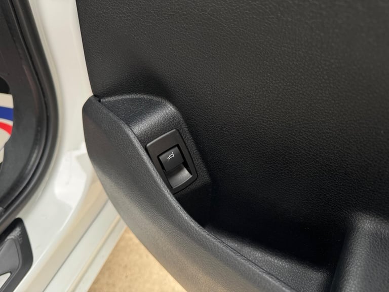 2018 BMW 2 Series Active Tourer 2.0 220i Luxury DCT Euro 6 (s/s) 5dr HATCHBACK Petrol Automatic