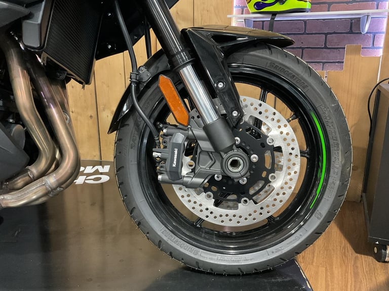 Kawasaki Versys 1100 2025 Brand New! Last 1! FREE TOURING KIT! FREE UK DELIVERY!
