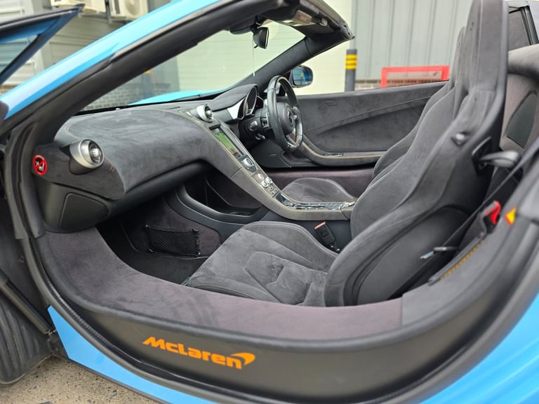 MCLAREN 650s SPIDER 3.8 V8 TWIN TURBO AUTO MASSIVE SPEC - 2015/65 