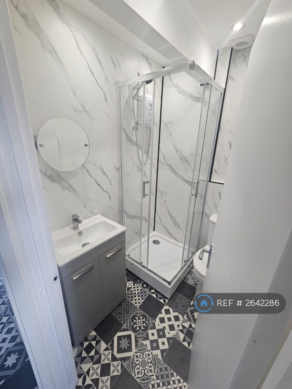 1 bedroom flat in St. Peters Road, Great Yarmouth, NR30 (1 bed) (#2642286)
