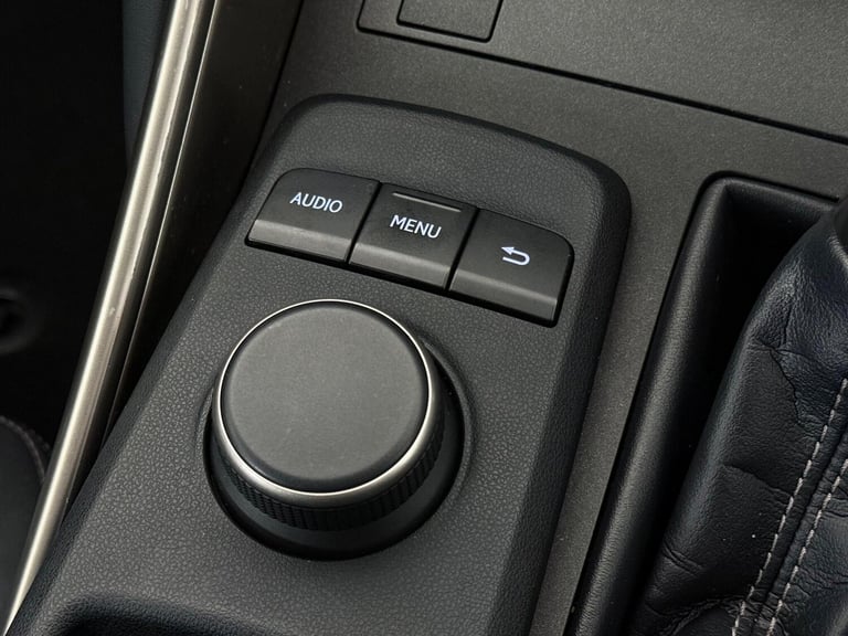 2018 Lexus IS 300h Executive Edition 4dr CVT Auto SALOON PETROL/ELECTRIC Automatic