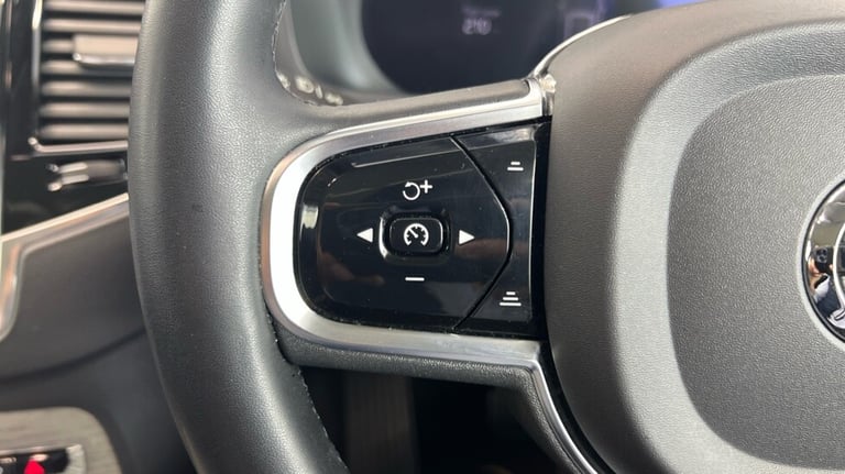 2023 Volvo XC90 Plus, B5 AWD mild hybrid, Diesel, Dark, 7 Seats (Panoramic Sunroof, BLIS) Estate ...