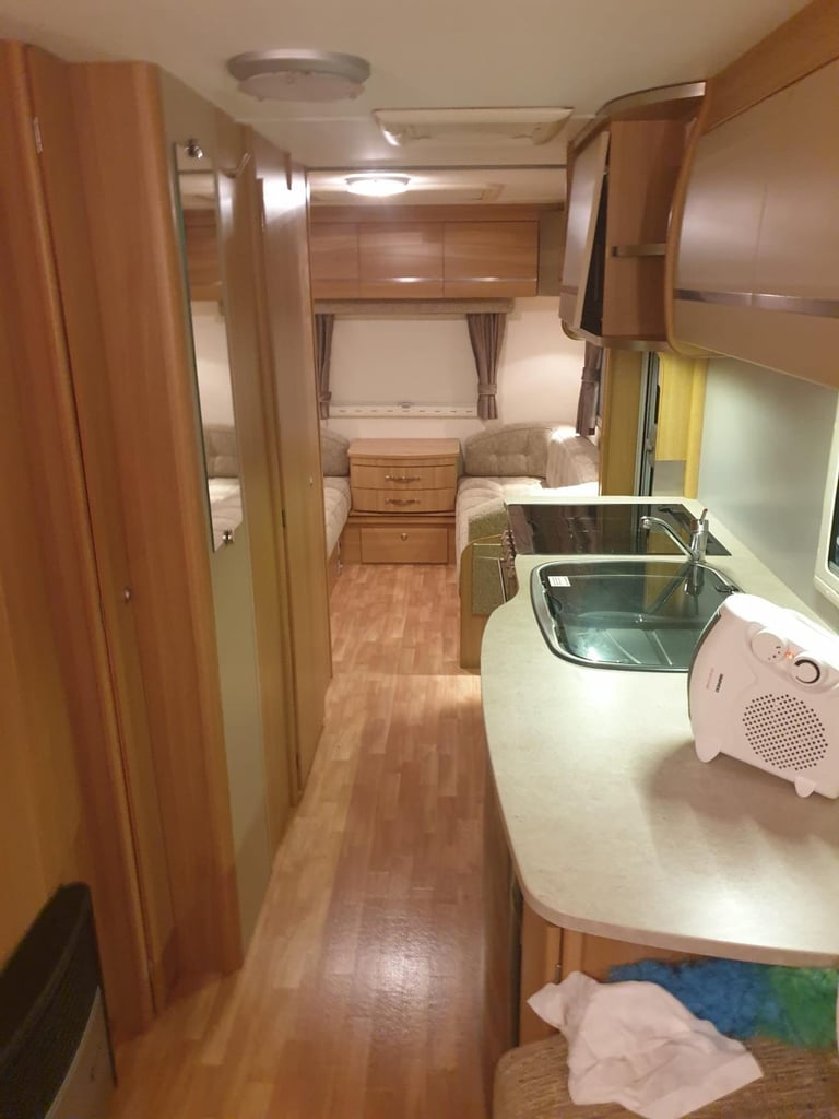 🏕️ Coachman Laser 655/6 – 2010 – 6 Berth Luxury Caravan