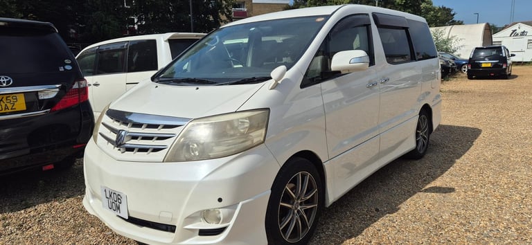 TOYOTA ALPHARD 2 BERTH CAMPERVAN WITH REAR CONVERSION AND FRIDGE