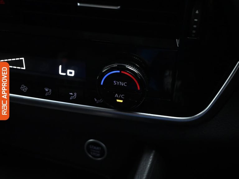 2021 Nissan Qashqai 1.3 DIG-T MHEV Acenta Premium SUV 5dr Petrol Hybrid XTRON Euro 6 (s/s) (158 S...