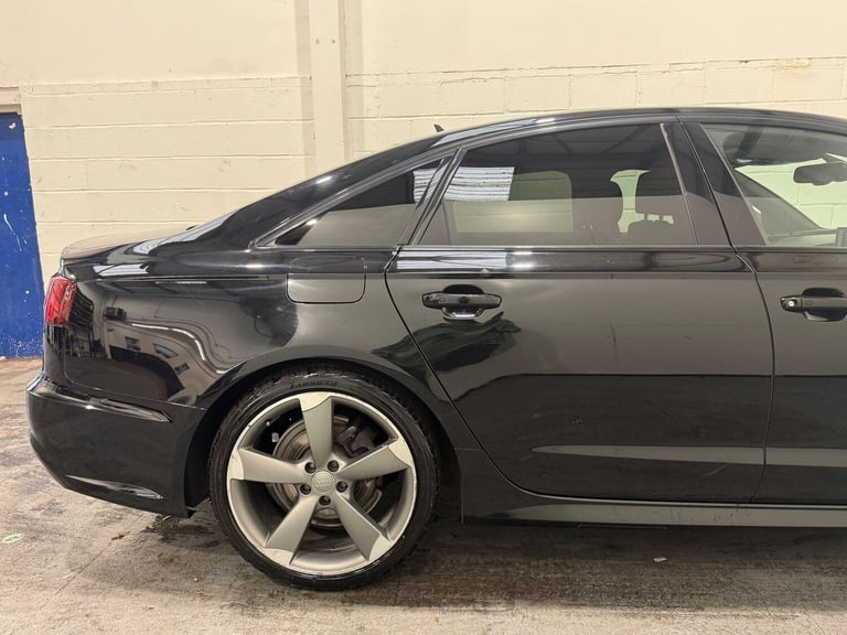 2016 Audi A6 Saloon 2.0 TDI ultra Black Edition S Tronic Euro 6 (s/s) 4dr SALOON Diesel Automatic