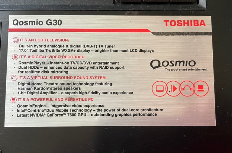  Laptop Vintage Toshiba Qosmio 