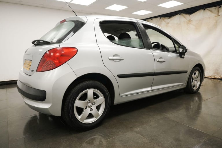 2006 Peugeot 207 1.4 16v Sport 5dr HATCHBACK Petrol Manual