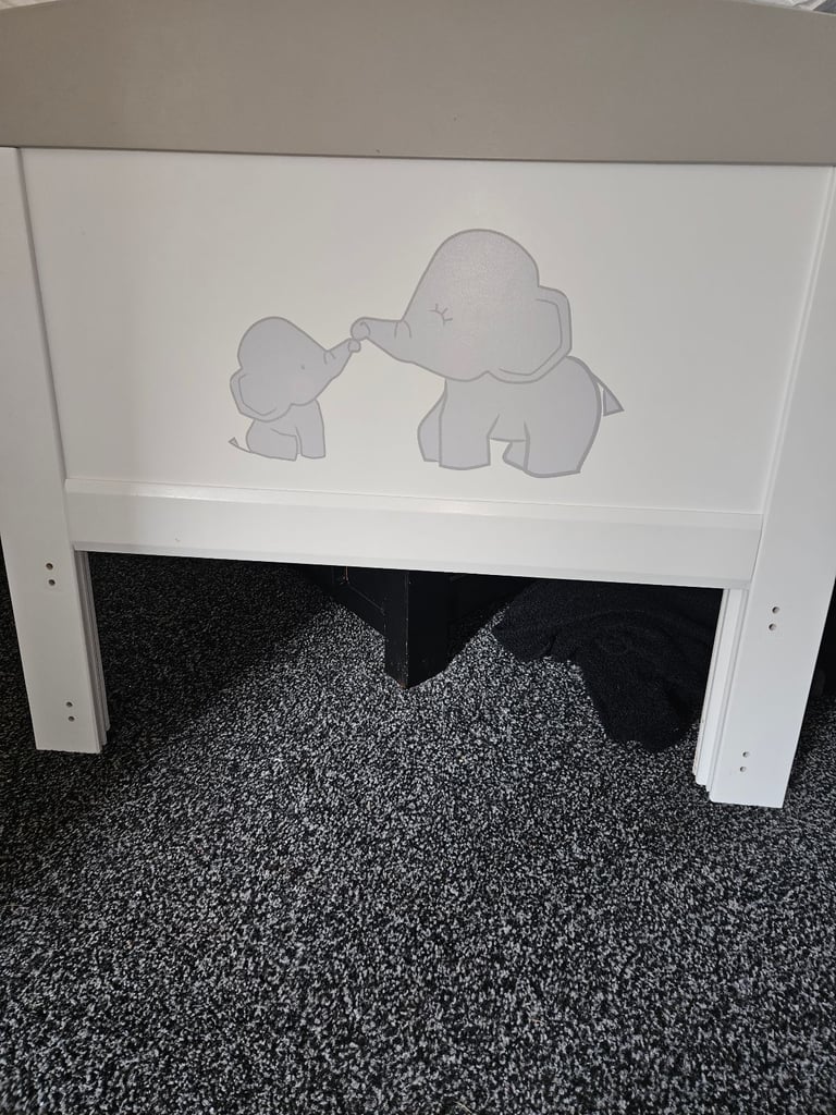 image for Elephant white and grey cot