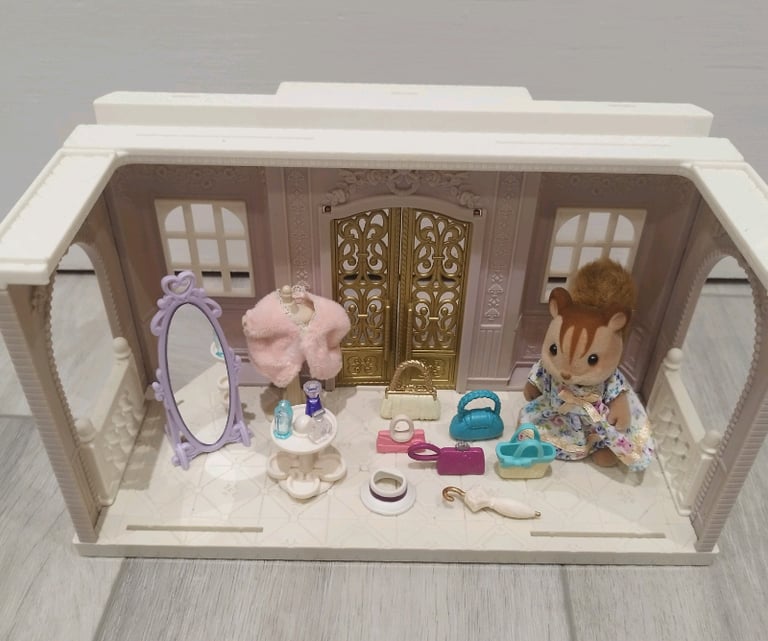 image for Sylvanian Families Fashion Boutique including Figure and accessories 