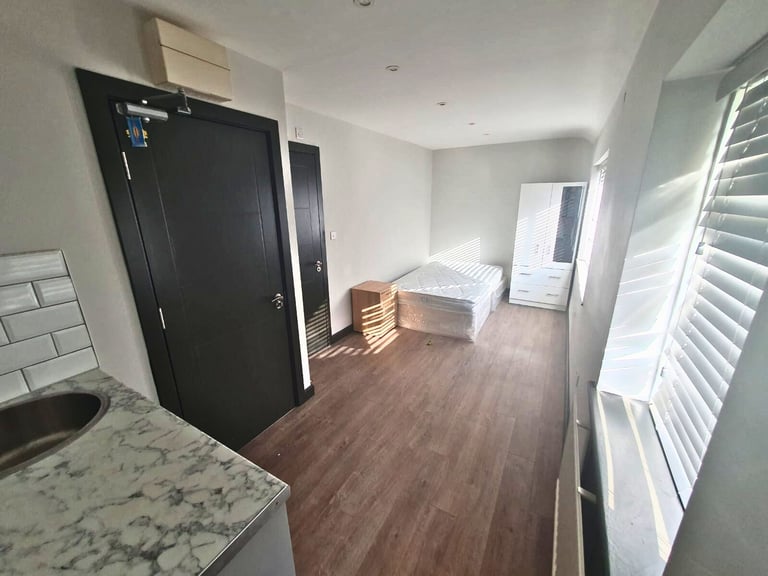 BENEFITS ACCEPTED - Studio Flat Available in Feltham Hounslow TW13